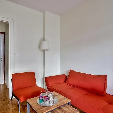 Apartment Studio Near The Parc Des Buttes-chaumont *